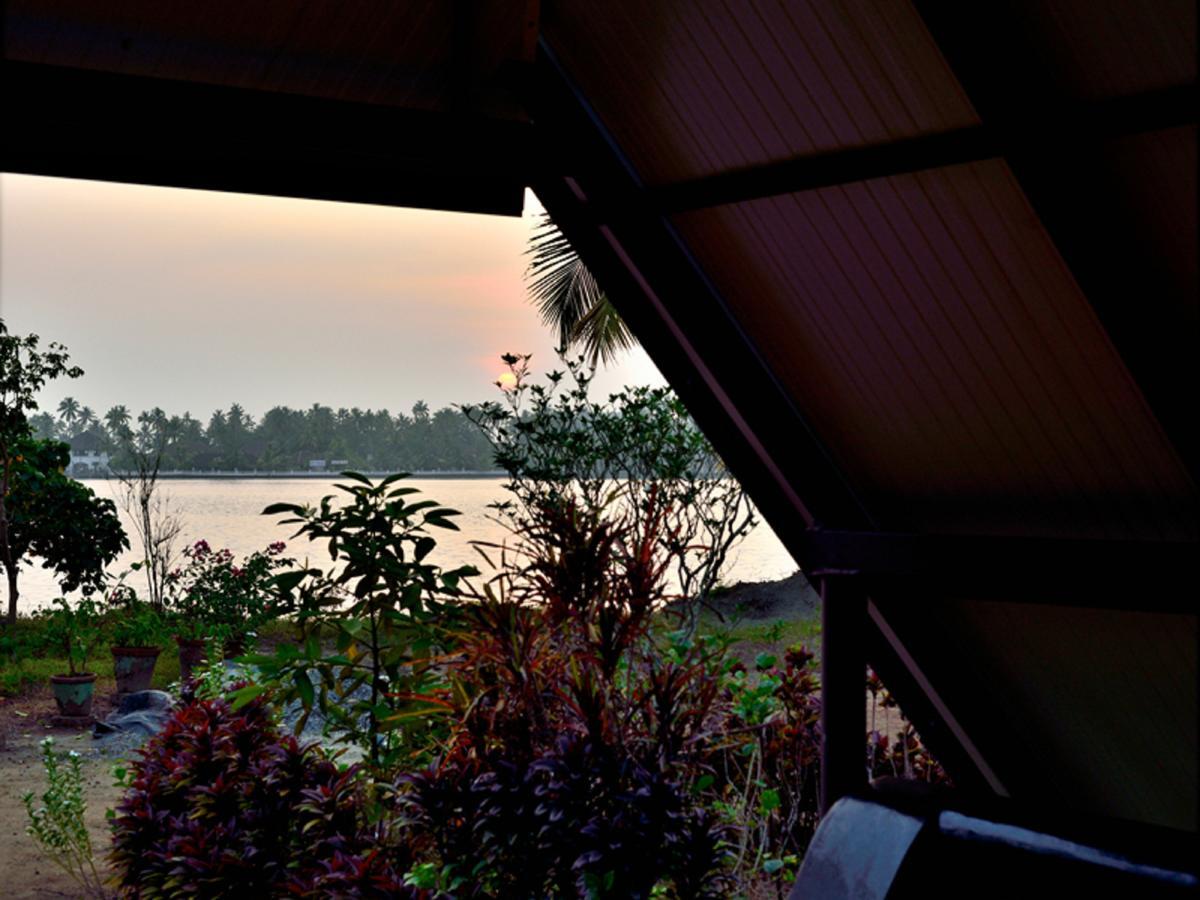 Kadaloram Beach Resort Kochi Zewnętrze zdjęcie